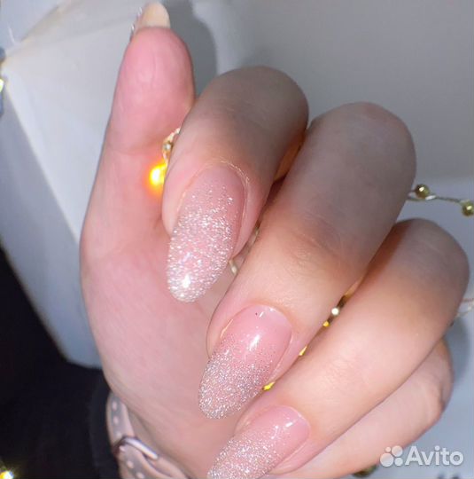 Маникюр на дому. модель