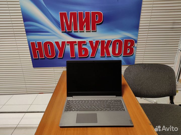 Свежий ноутбук бу / Lenovo / core i3 / ssd