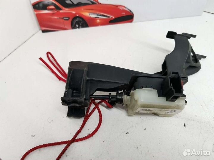 Привод лючка бензобака