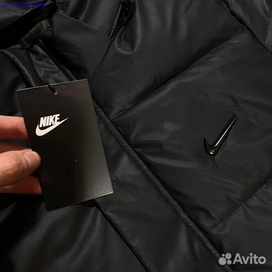 Осенняя куртка Nike