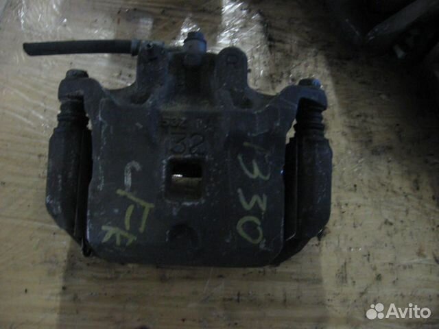 Суппорт перед право Nissan B30 lafesta контрактный