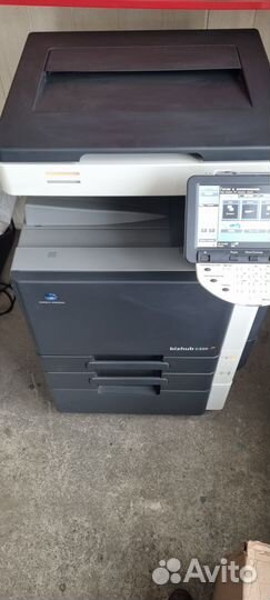 Цветной принтер Konica Minolta bizhub C220
