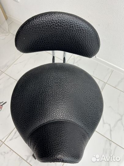 Стул седло Новый со спинкой для мастера