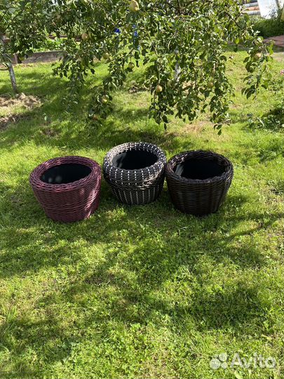 Кашпо из искусственного ротанга