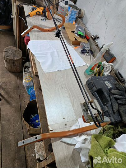 Петли багажника Солярис 1