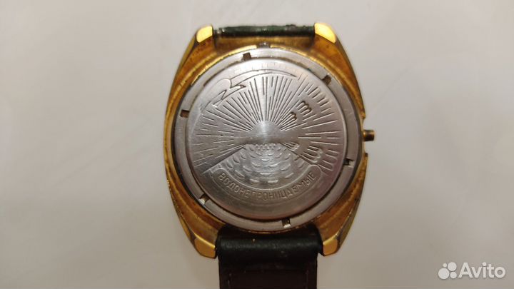 Наручные часы Восток 17 камней, СССР