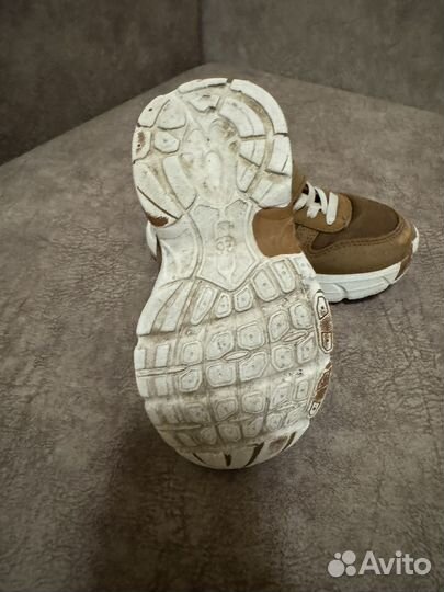 Кроссовки на мальчика