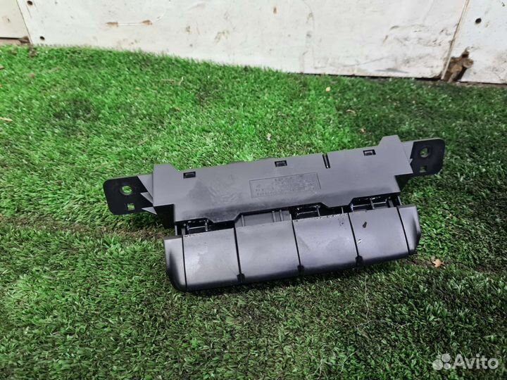 Кнопки обогрева сидений Kia Ceed 2 JD 2012-2018