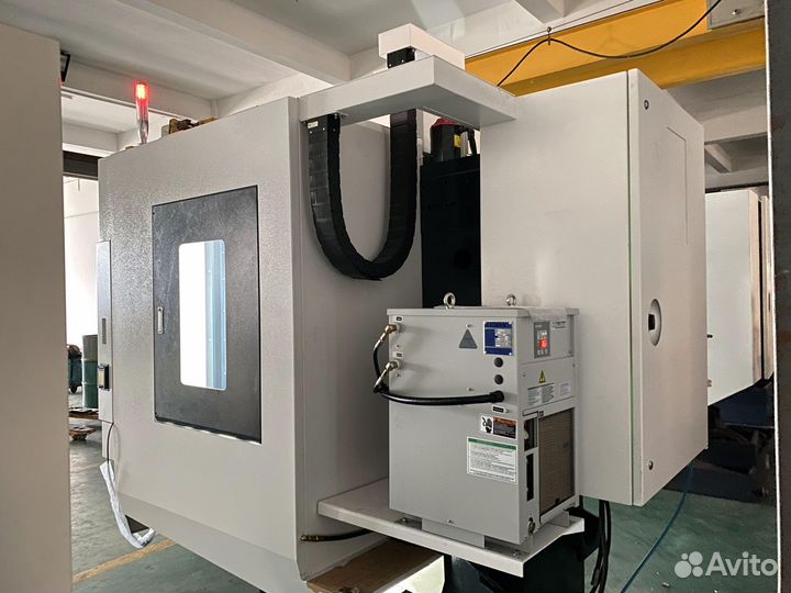 Фрезерный станок с чпу Fanuc Maco V6 Taiwan