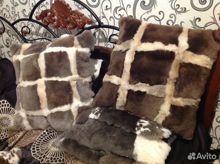 Думки из натурального меха