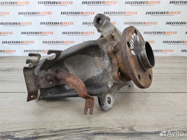 Кулак поворотный левый audi TT 8J 2006-2014