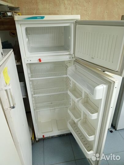 Холодильник stinol