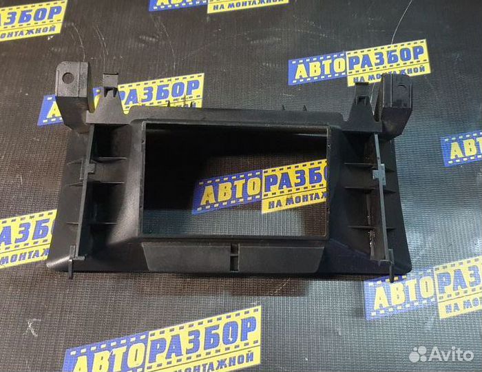 Накладка декоративная Opel Astra