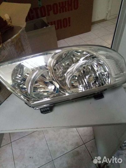 Фара правая основная Ниссан Альмера 2601095F0A