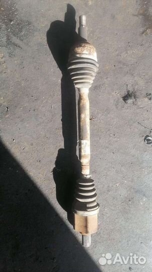 Полуось привод левый Renault 1.6 АКПП 25 шлицов