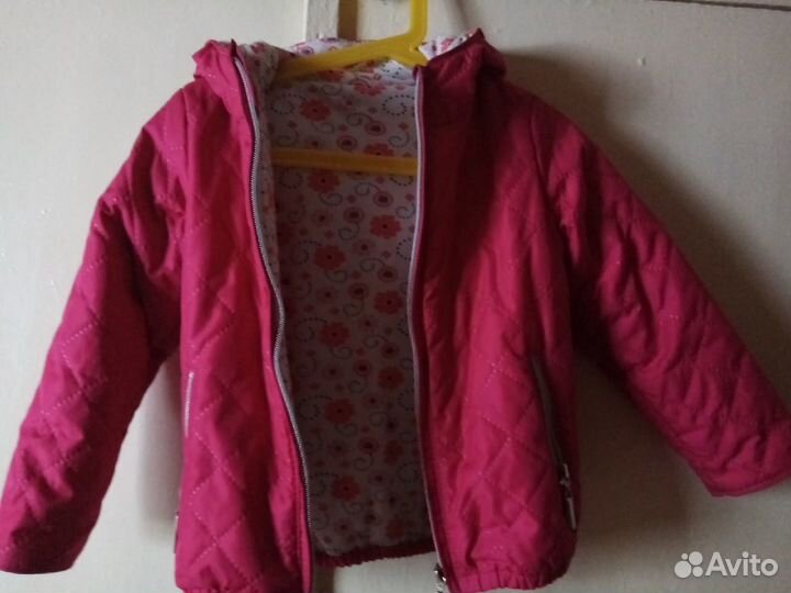 Продам ветровку для девочку