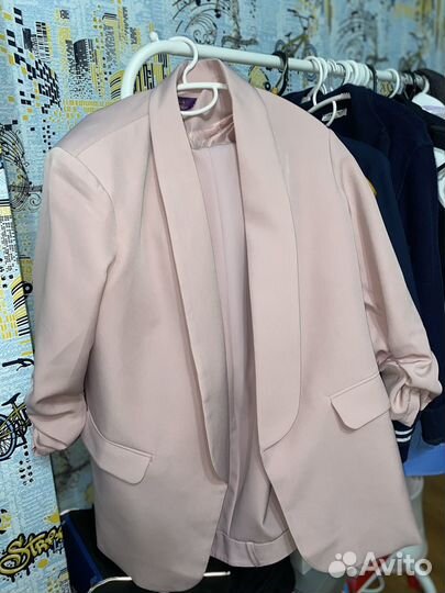 Продам костюм