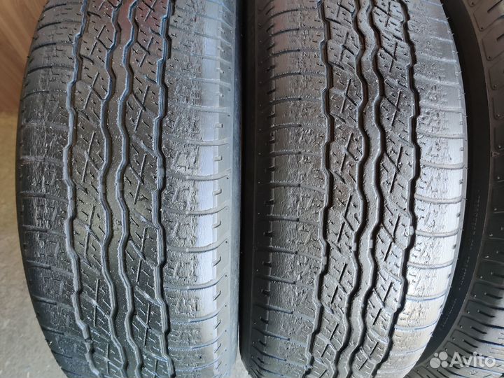 Bridgestone Dueler H/T 687 225/65 R17