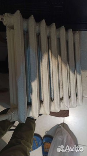 Радиатор отопления чугунный б/у 7 секций