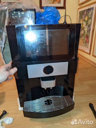 Сеть кофейни самообслуживания Cupslocker