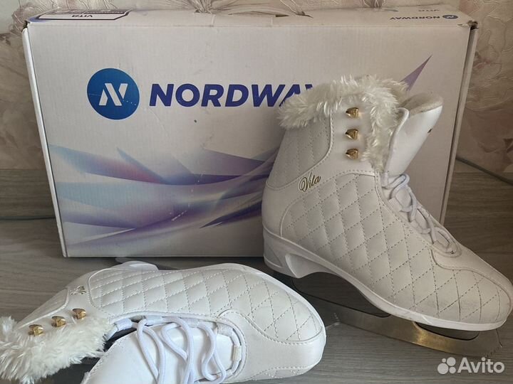 Коньки фигурные детские утеплённые