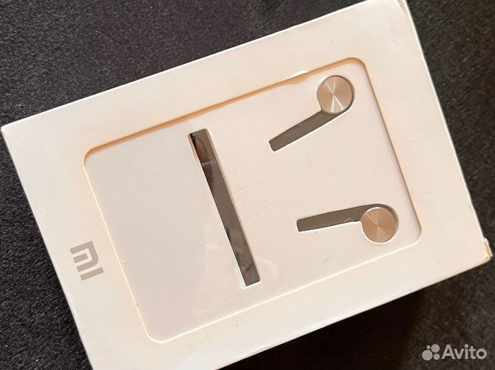 Наушники Xiaomi Mi In-Ear Headphones Pro