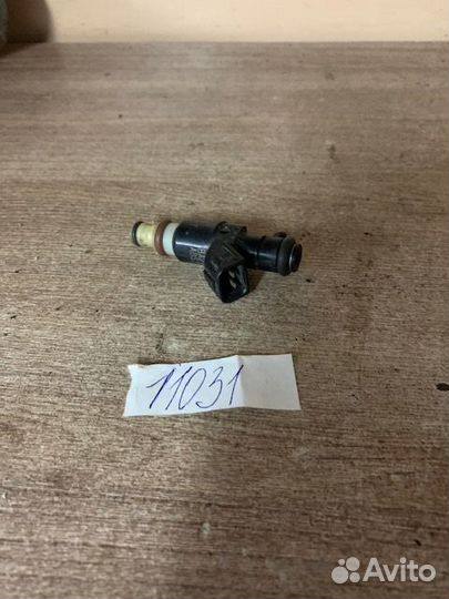 Форсунка Хонда CR-V / Аккорд (2.0-2.4 )