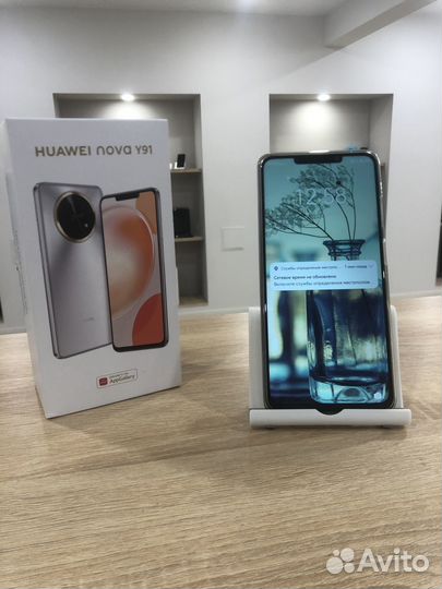 Смартфон Huawei Nova Y91