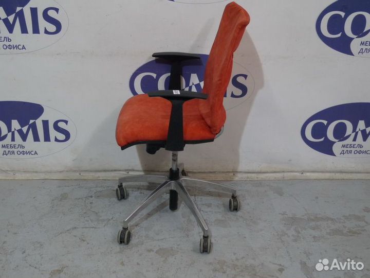 Компьютерное кресло