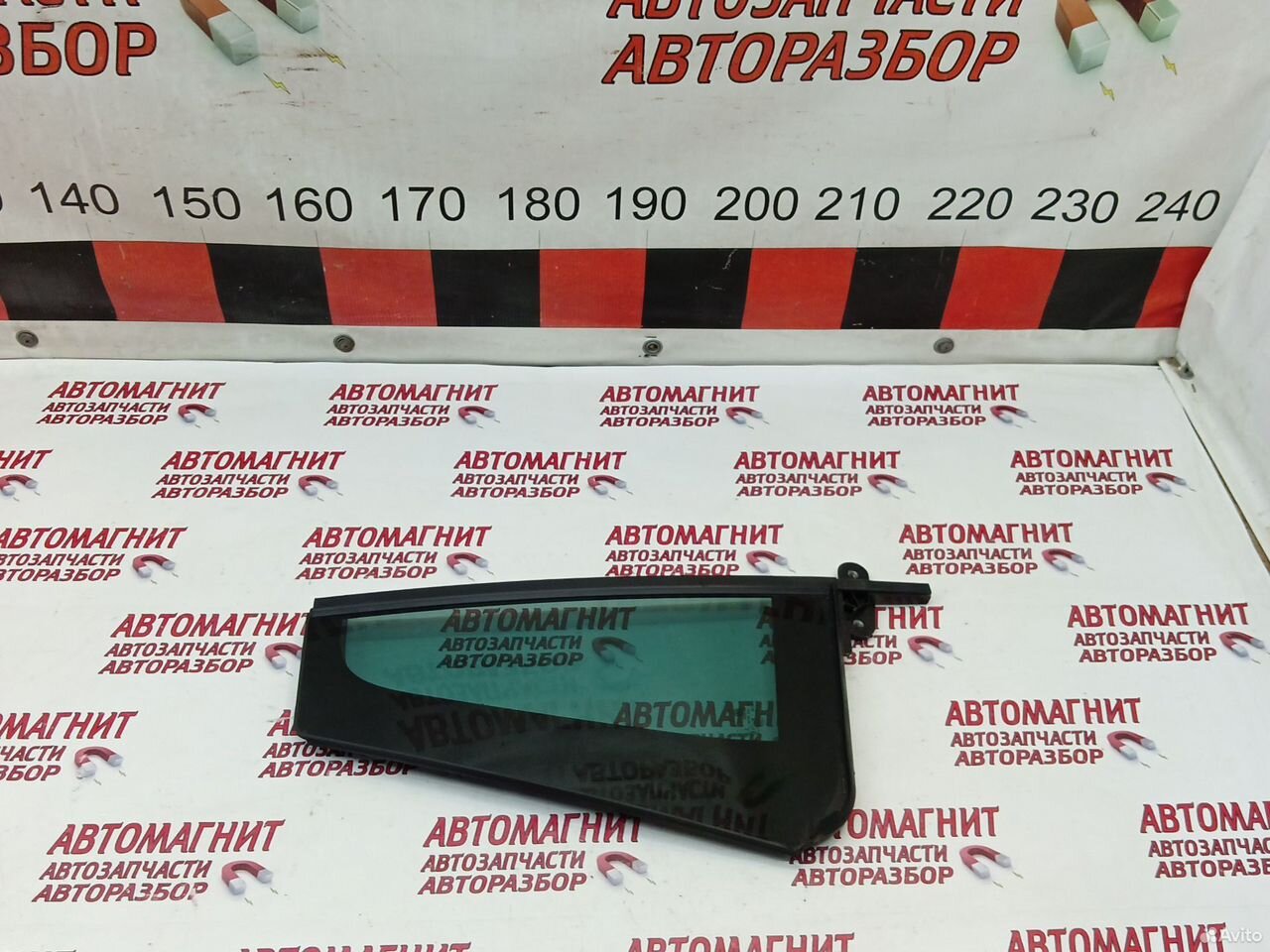 Форточка задняя правая Фольксваген Тигуан 2