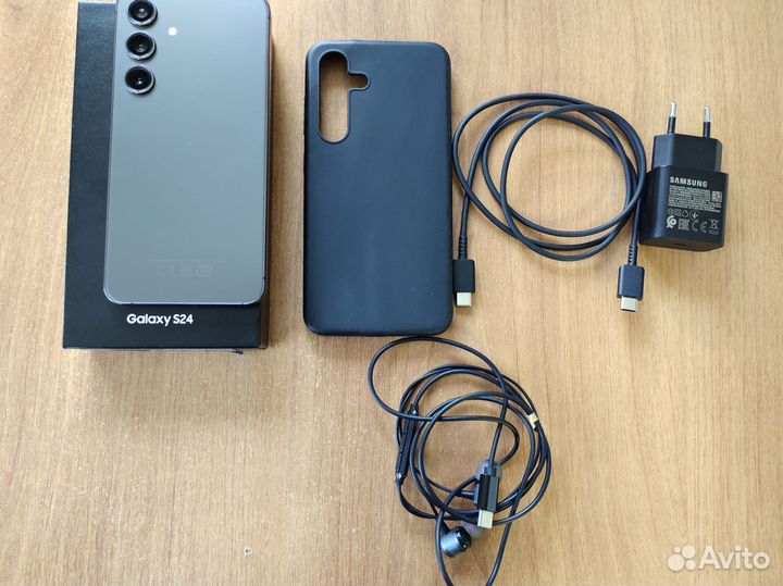 Samsung Galaxy S24, 8/256 ГБ