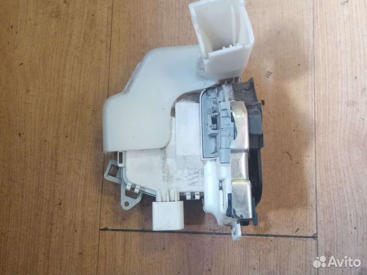 Замок двери передней левой audi A5 /S5