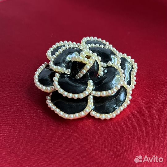Брошь цветок в стиле Шанель