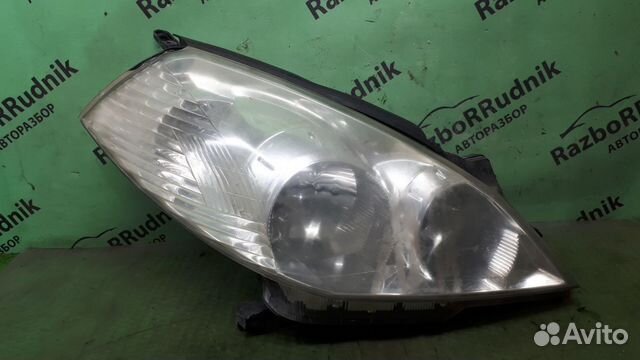 Фара правая Nissan Wingroad