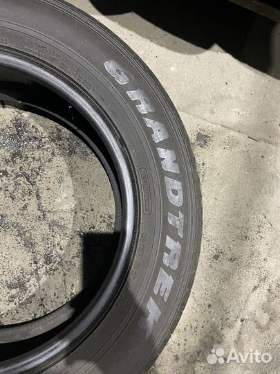 Dunlop Grandtrek ST30 225/65 R17