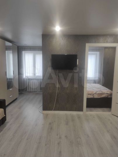 2-к. квартира, 42 м², 1/4 эт.