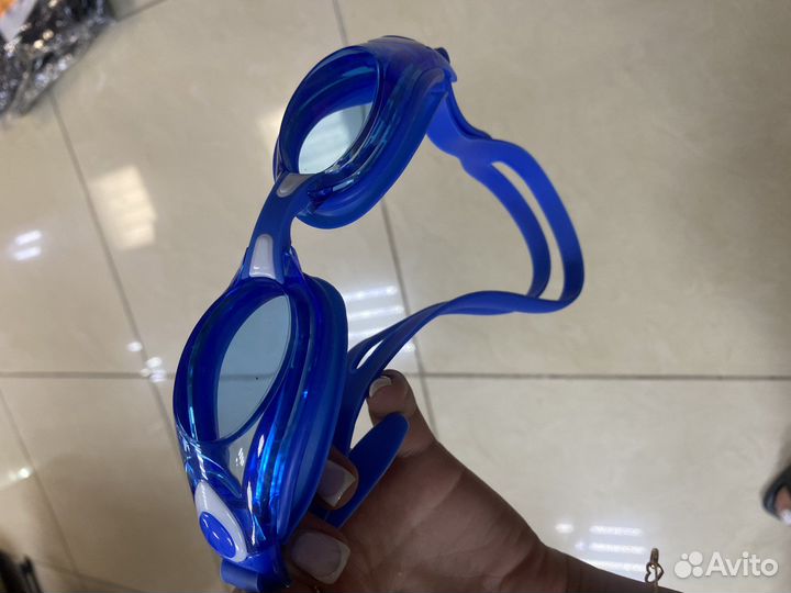 Очки для плавания