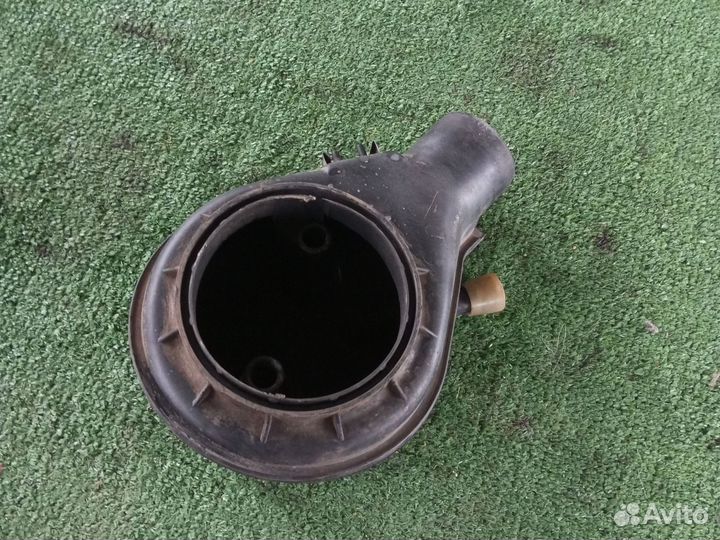 Воздуховод моновпрыска Opel Vectra A