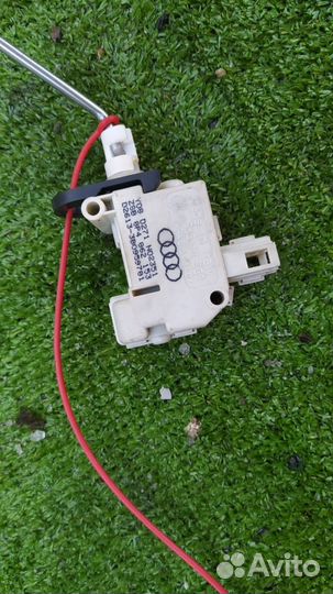 Активатор лючка бензобака Audi A3 sportback CDA 1