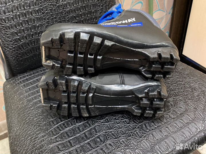 Лыжные ботинки 32 размер