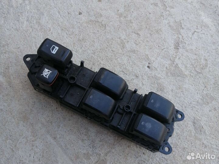 Блок управление стеклоподъемниками