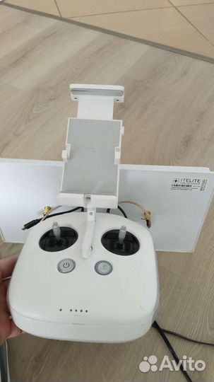 Квадрокоптер dji phantom 3 pro