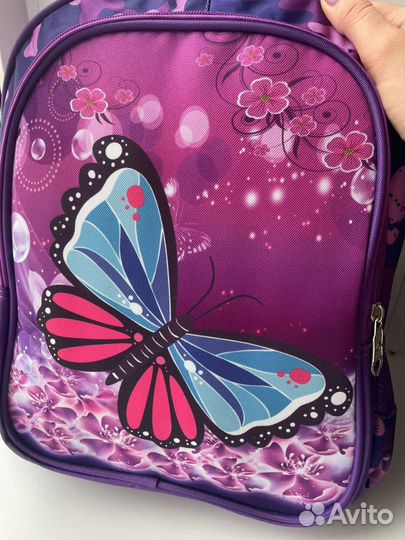 Портфель новый для девочки