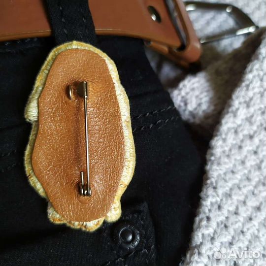 Брошь ручной работы 