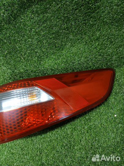 Задний правый фонарь Kia Rio 3