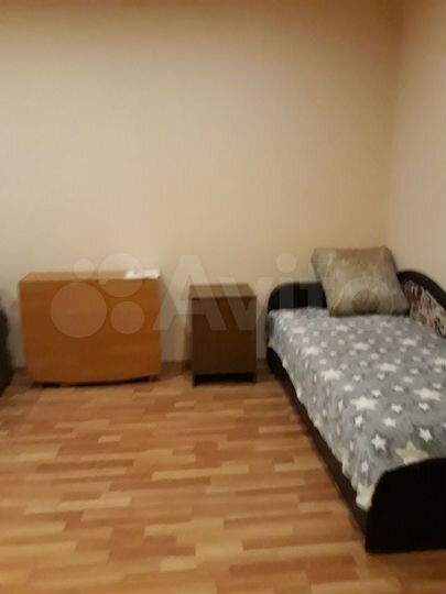 Комната 23 м² в 3-к., 2/4 эт.