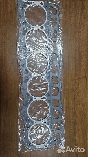 Прокладка ГБЦ на двигатель 6 D16 ME071955