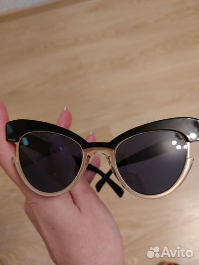 Солнцезащитные очки max mara