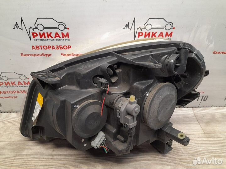 Фара правая Nissan Qashqai J10 MR20DE 2008