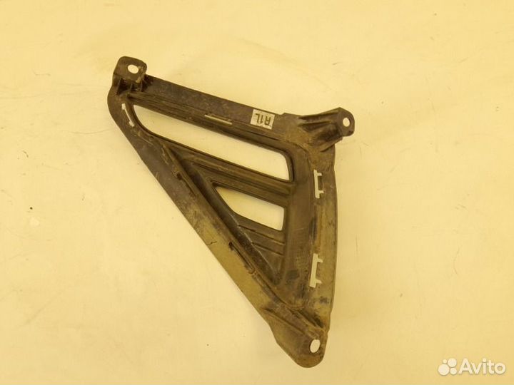 Окантовка птф задняя левая Kia Cerato 4 2018